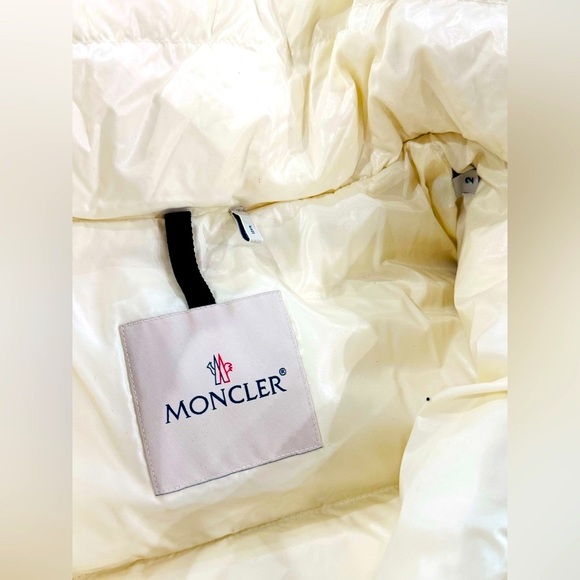 Moncler white fare faux-fur puff coat size 2/M SUPER COZY n SOFT!! LAST ONE - Picture 16 of 17